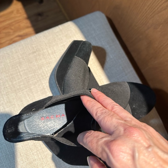 Sacha London booties size 8.5 in black with elastic detailing - Picture 4 of 7